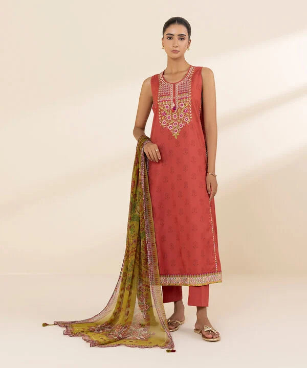 3 Piece - Embroidered Lawn Suit