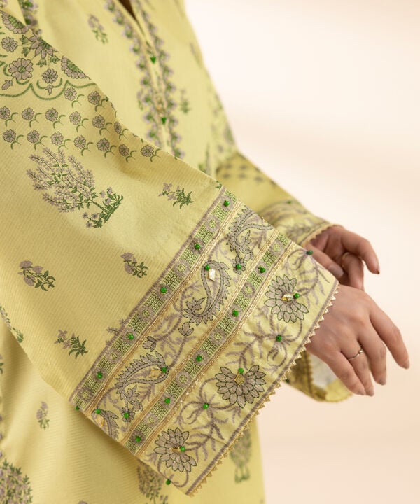 3 Piece - Embroidered Zari Lawn Suit