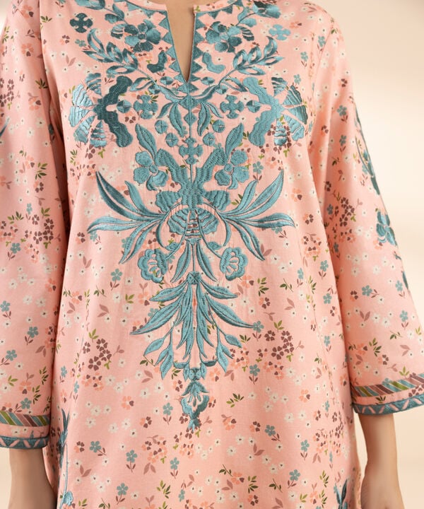 3 Piece - Embroidered Lawn Suit