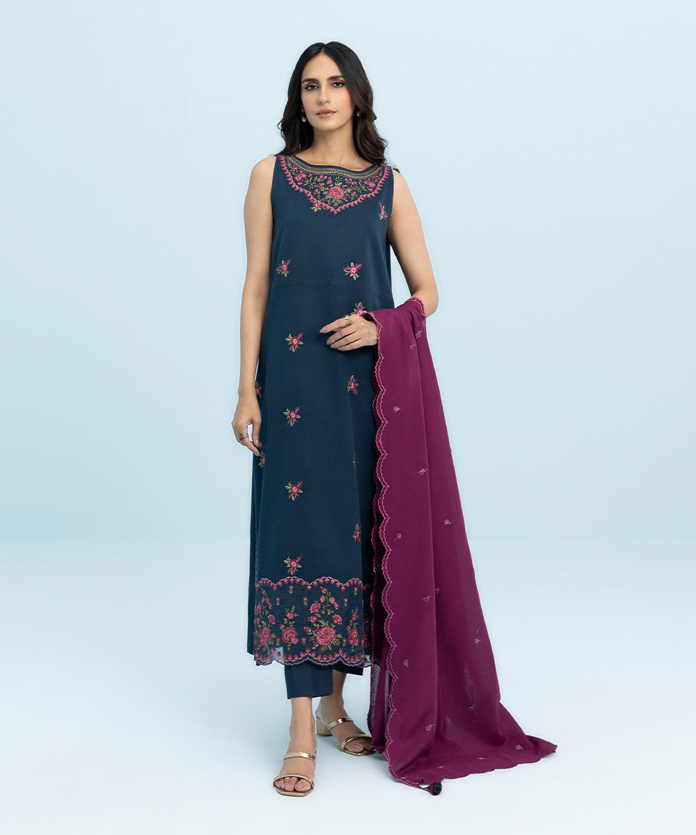 3 Piece - Embroidered Cotton Karandi Suit