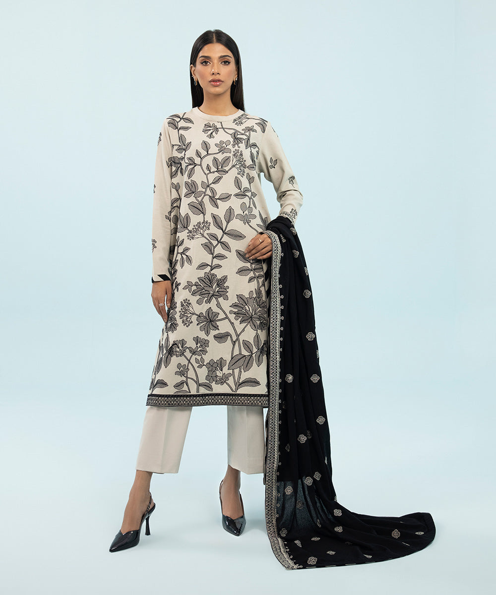 3 Piece - Embroidered Cotton Karandi Suit