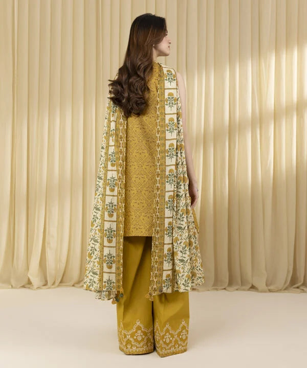 3 Piece - Embroidered Zari Lawn Suit