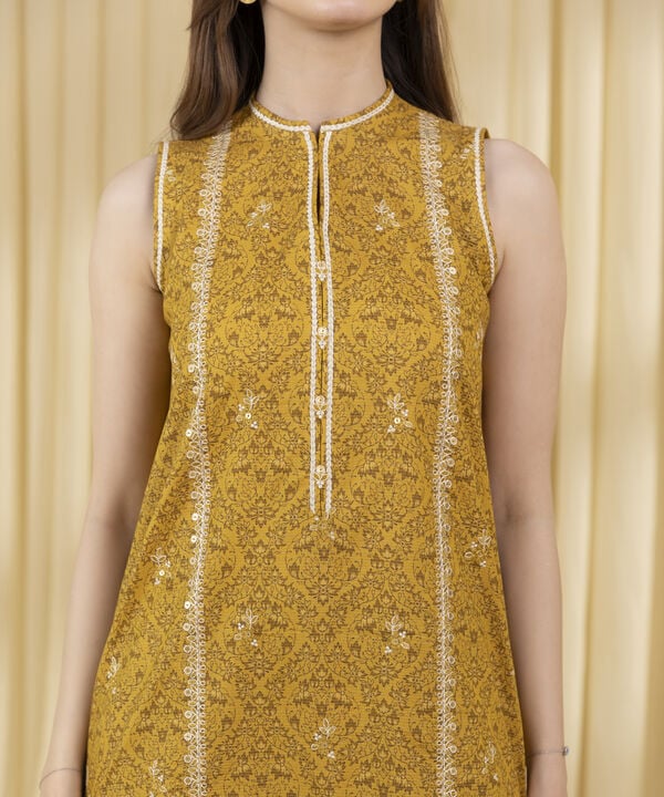 3 Piece - Embroidered Zari Lawn Suit