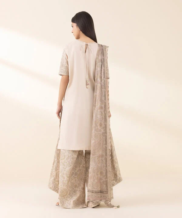 3 Piece - Embroidered Lawn Suit