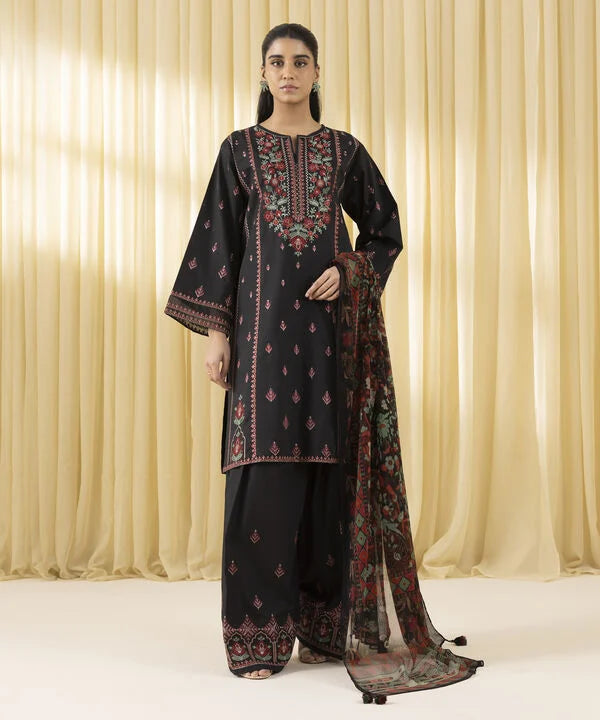 3 Piece - Embroidered Lawn Suit