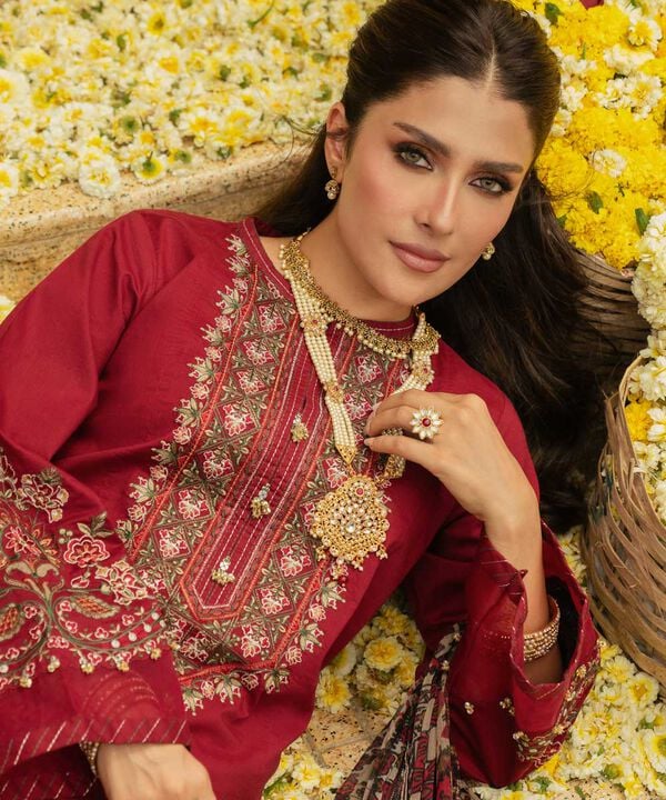 3 Piece - Embroidered Lawn Suit