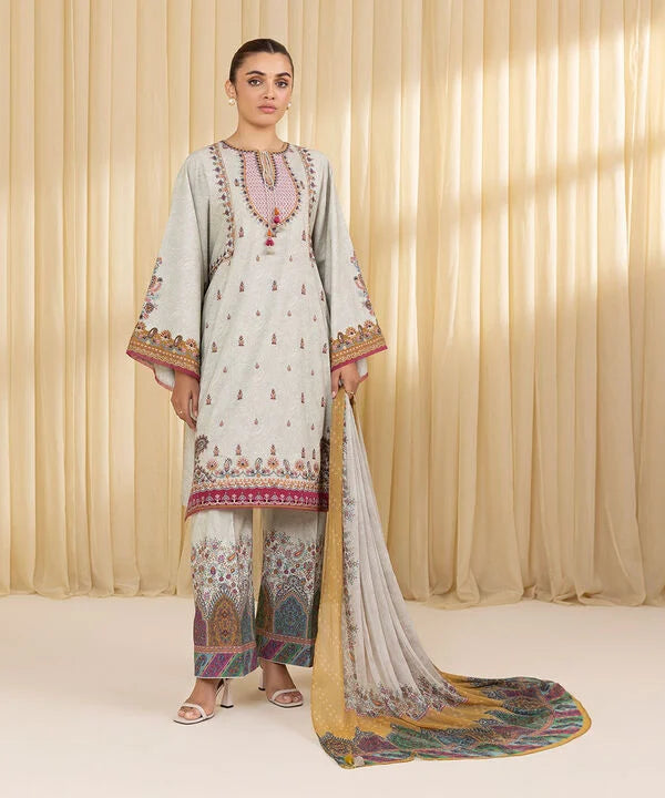 3 Piece - Embroidered Lawn Suit