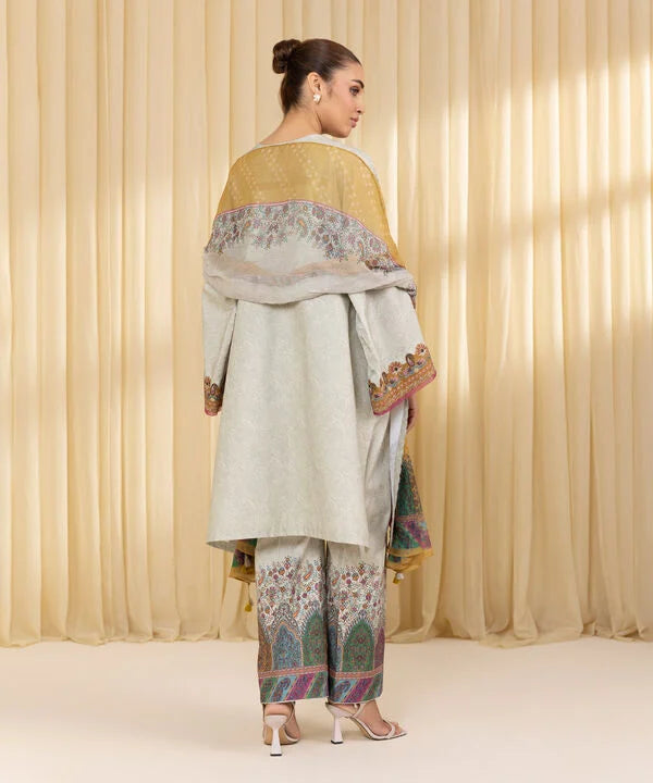 3 Piece - Embroidered Lawn Suit