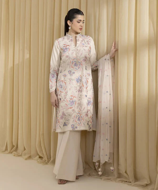 3 Piece - Embroidered Lawn Suit