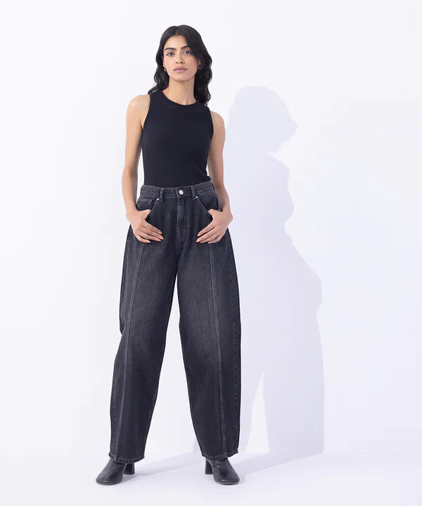 Barrel Fit Jeans with Panels